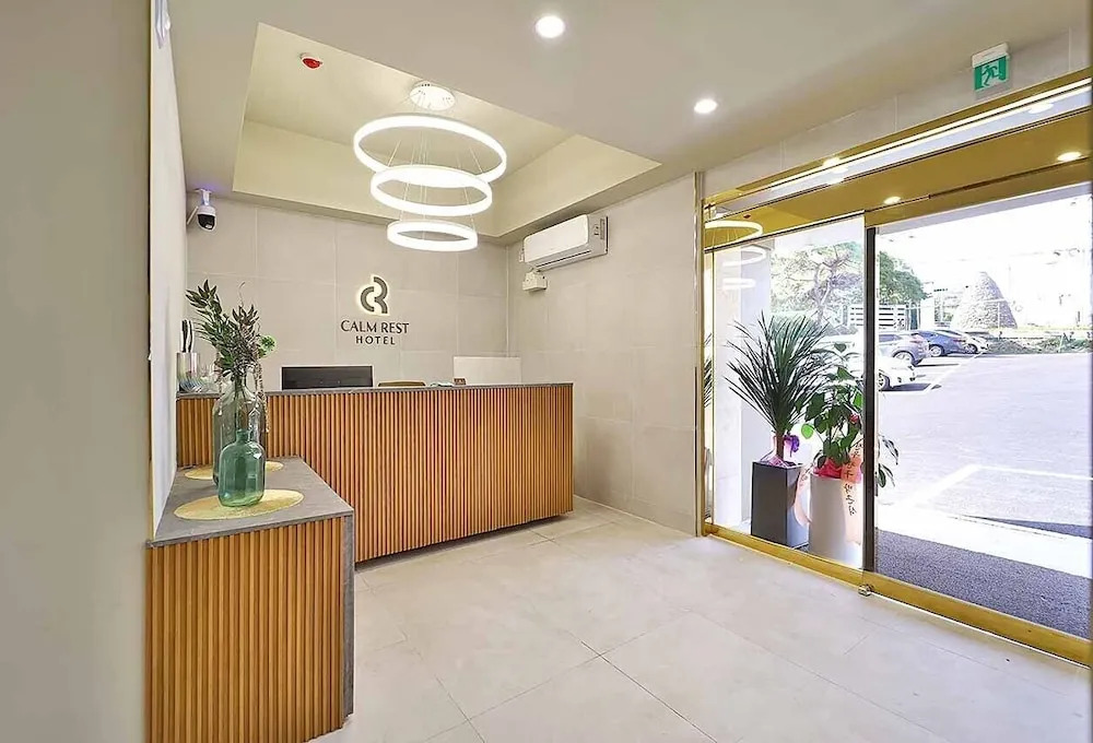 Calmrest Hotel