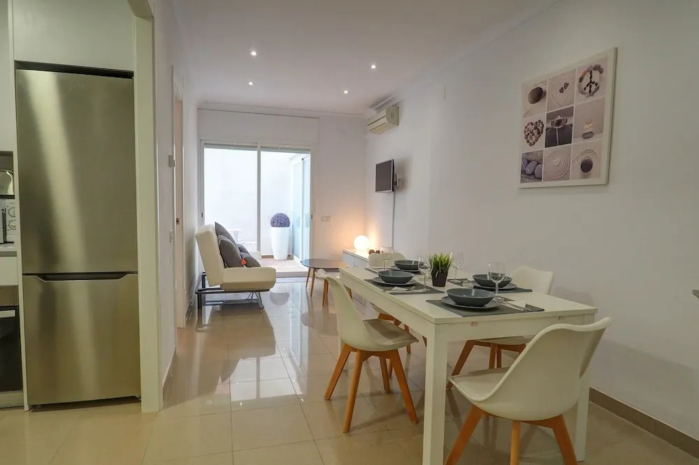 White Center Apartment by Hello Apartments Sitges
