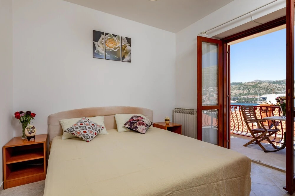 Lovely 3-bedroom Apartment in Dubrovnik