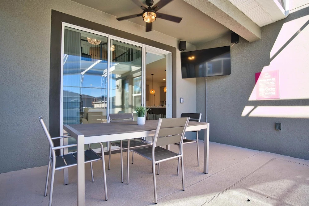 9203 Sommerset Hills Drive