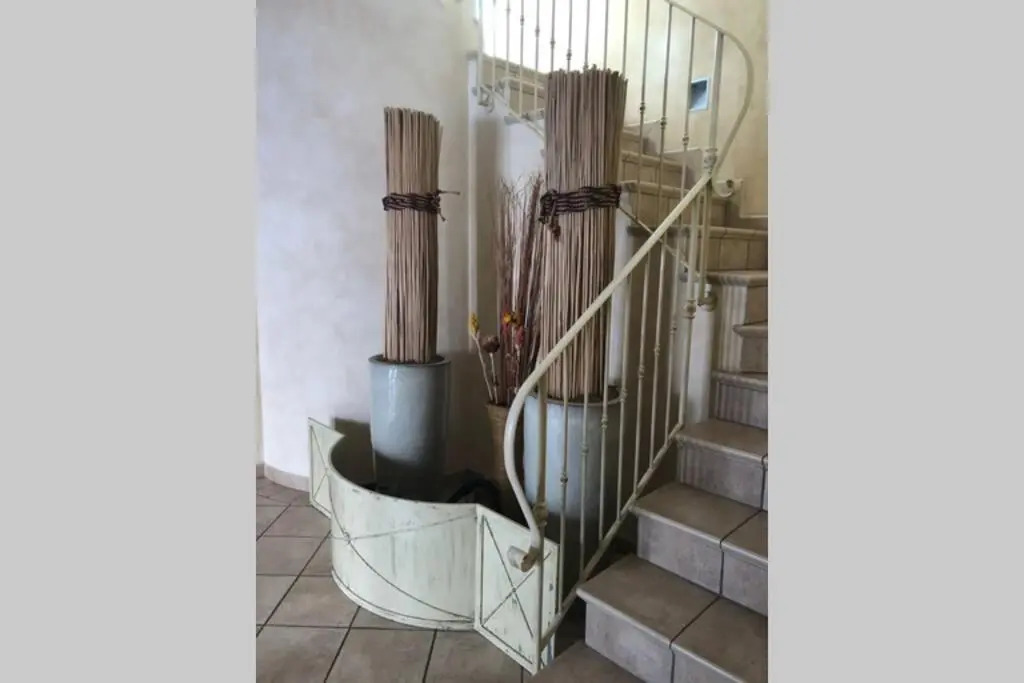 Bella casa vicino alla grotta giusti.