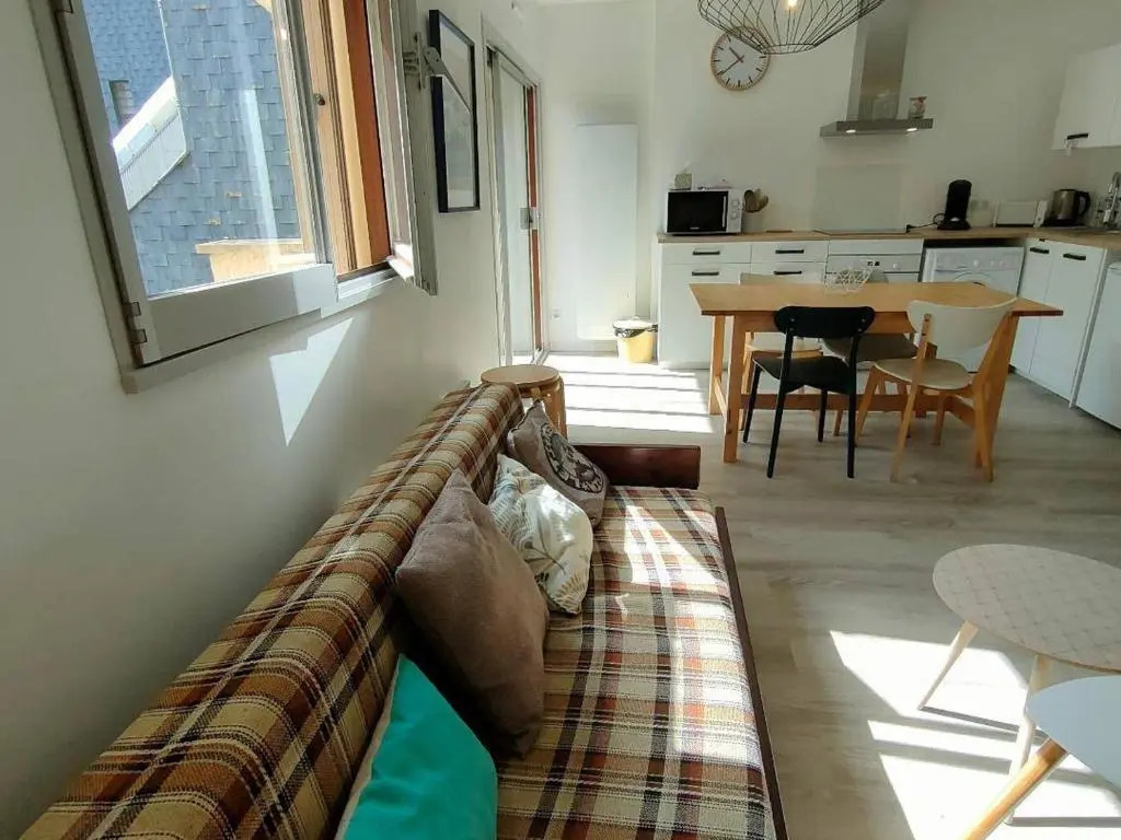 Appartement Cauterets, 1 pièce, 4 personnes - FR-1-234-242