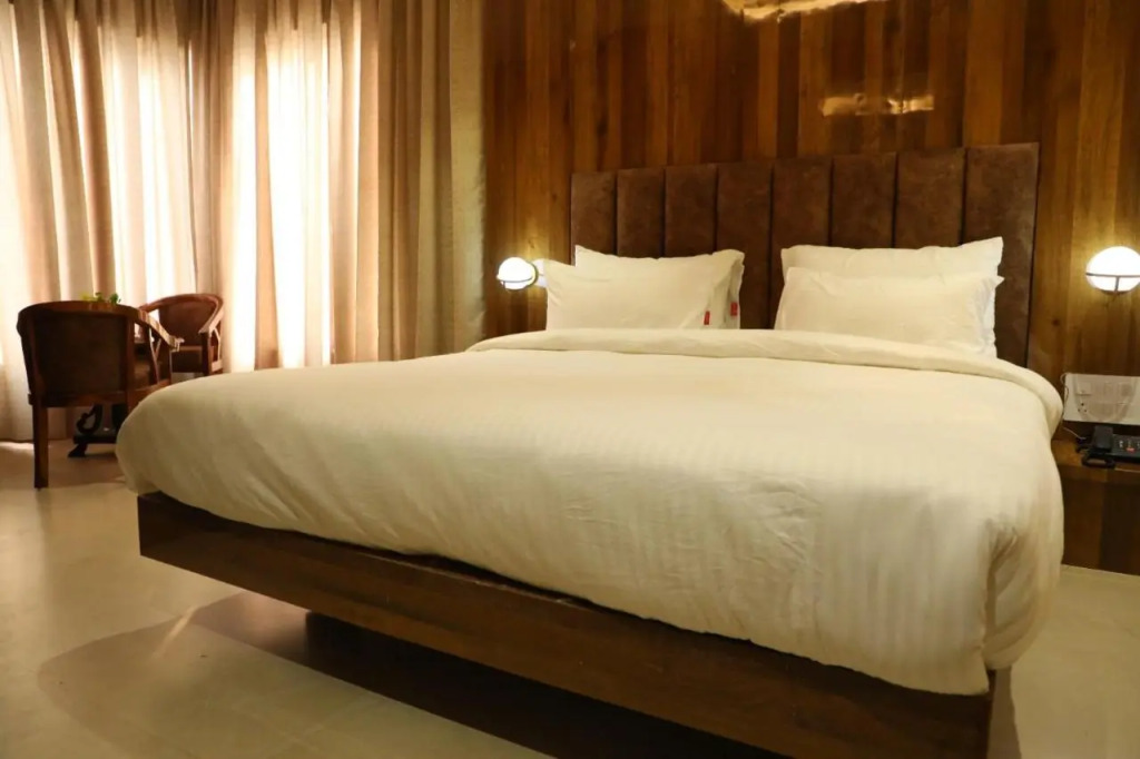 Hotel Purple Orchid