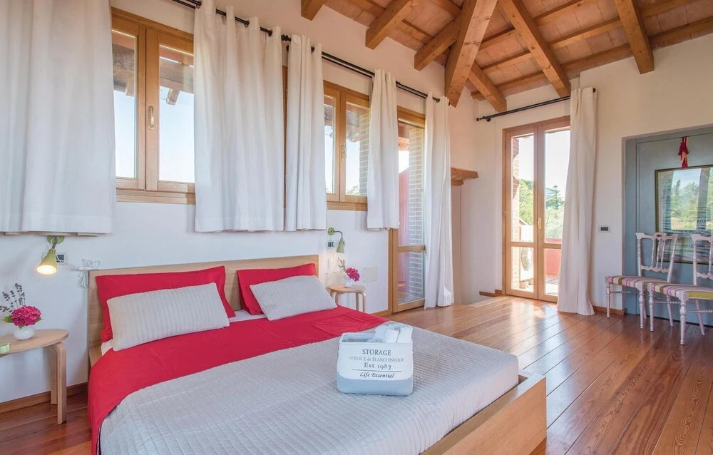 Stunning Home in Rimini -rn- With 4 Bedrooms and Wifi