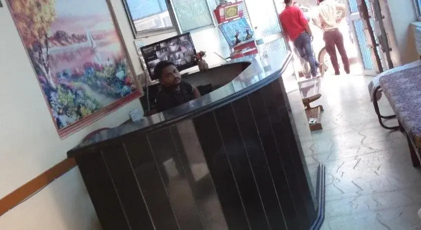 Hotel Gajraj Bari