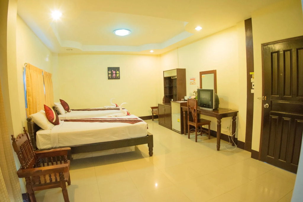 Submukda Phoomplace Hotel