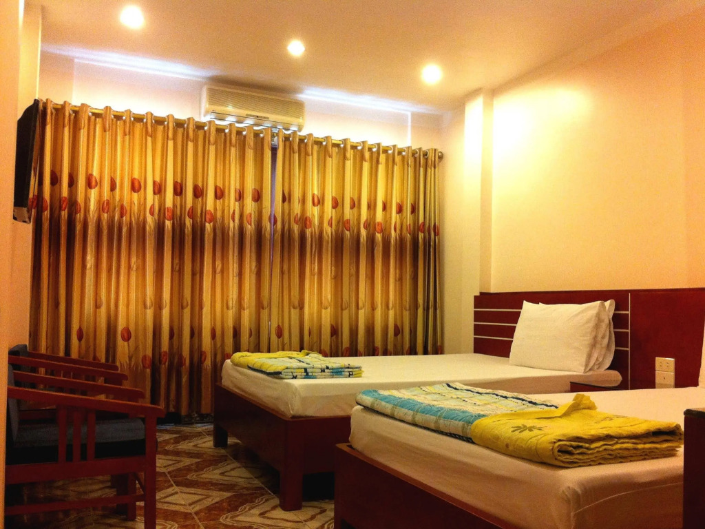 Van Nam Hotel