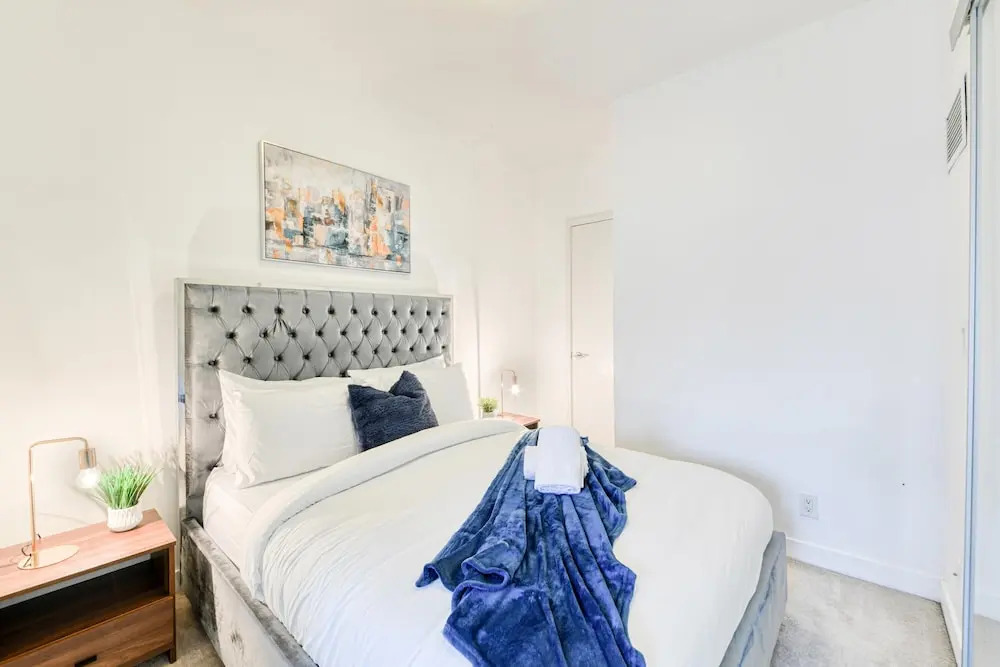 York Street Suites Toronto