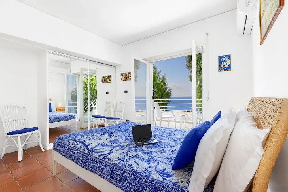 AMORE RENTALS - Villa Terri