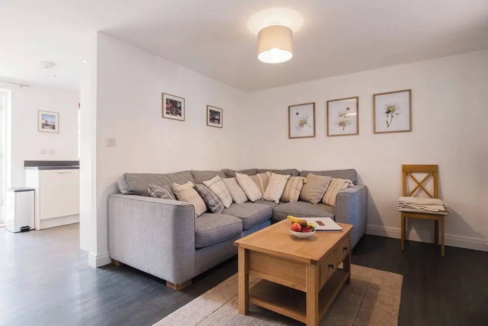 Charming 2 Bedroom Home in the Cotswolds