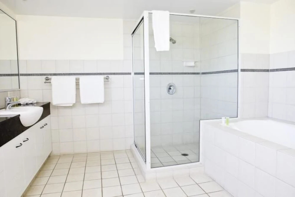 Ocean Breeze 3BR Apartment