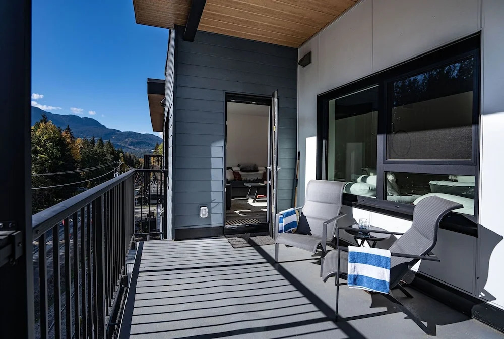 Mountainview Escape Revelstoke Vacations