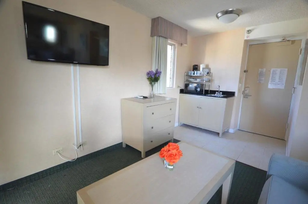 AS1209 Waikiki 444 Kanekapolei St Honolulu