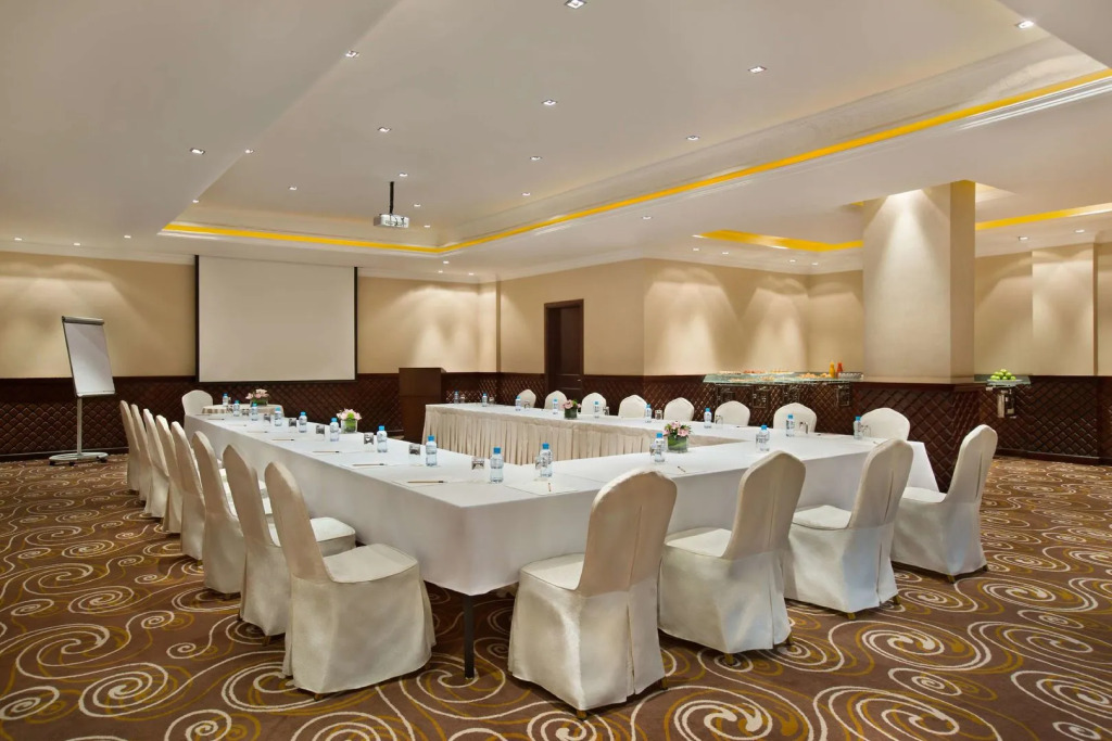 DoubleTree by Hilton Dhahran