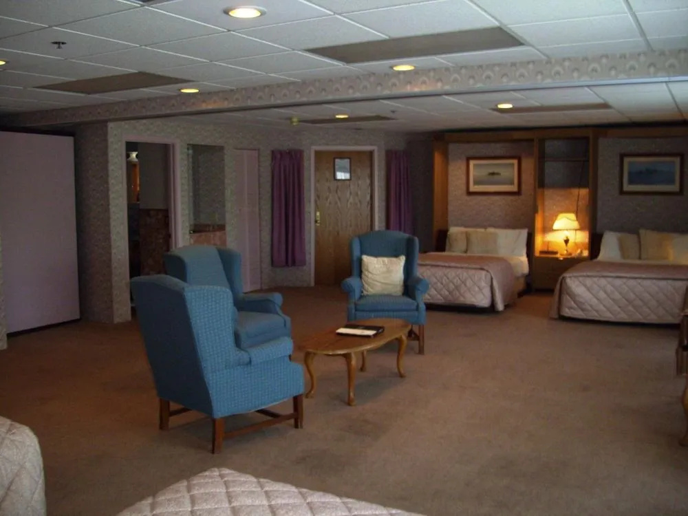 Riveredge Resort Hotel