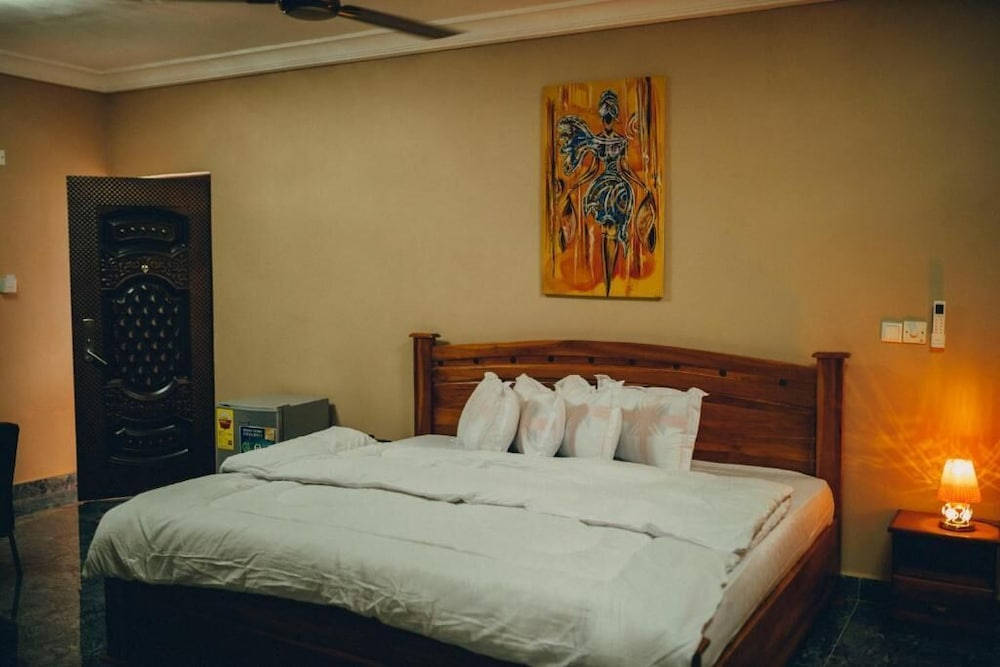 Milady Hotel