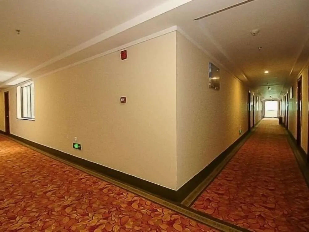 GreenTree Inn Hainan Haikou East Train Station East Fengxiang Road Business Hotel