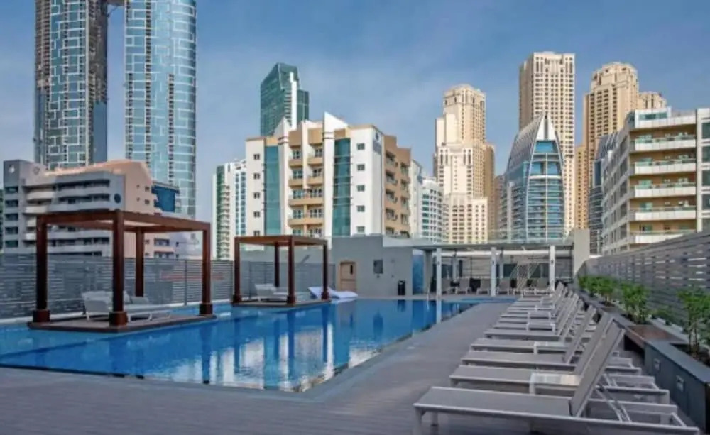Bright 1BR sea view and balcony