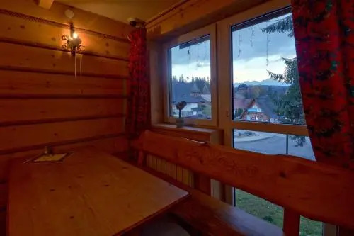 Orla Village Bukowina - góralska willa w doskonałej lokalizacji - niedaleko Term Bukowina i wyciągów narciarskich