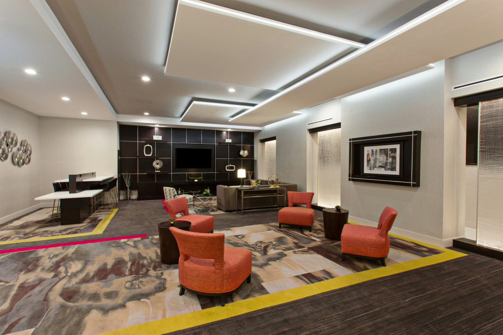 Holiday Inn Express & Suites Anaheim Resort Area by IHG