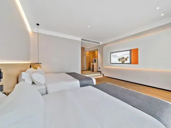 Mujia Hotel (Chengdu Chadianzi Passenger Transport Station Jinke North Road Subway Station)