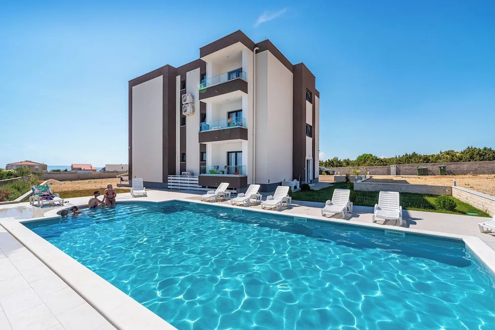 Deluxe Villa Laura With Pool Studio 1b
