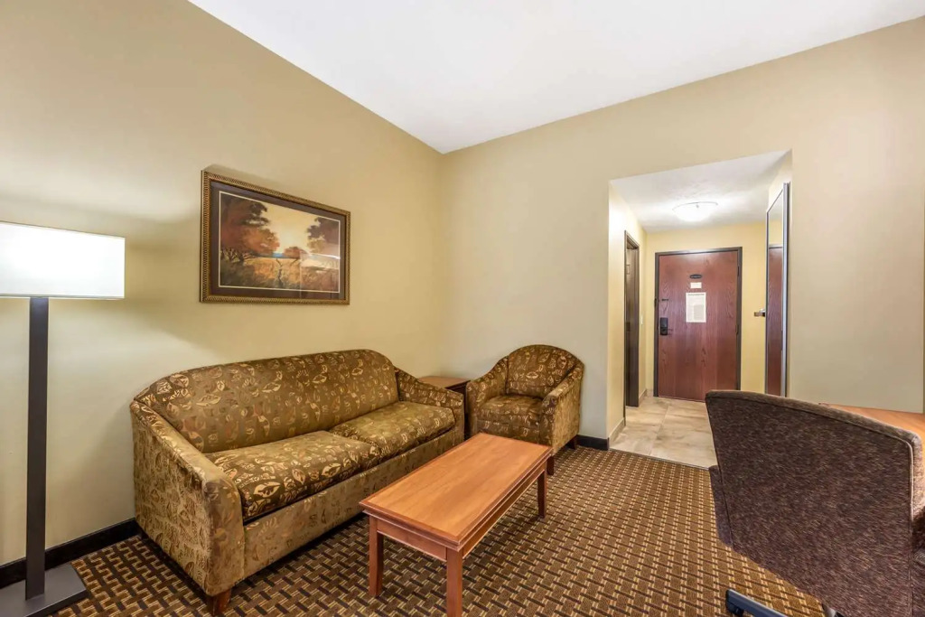 Best Western Plus Grand Island Inn and Suites