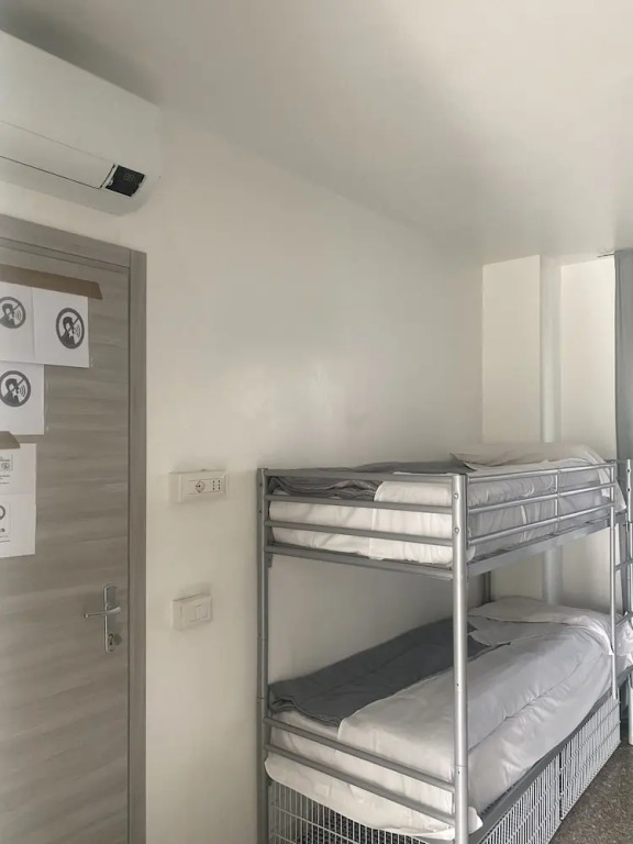 MR Hostel