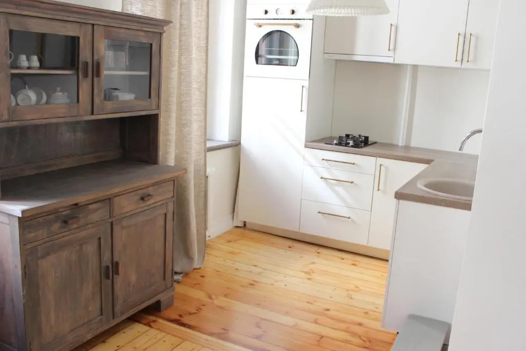 2 room apartment in embasy area