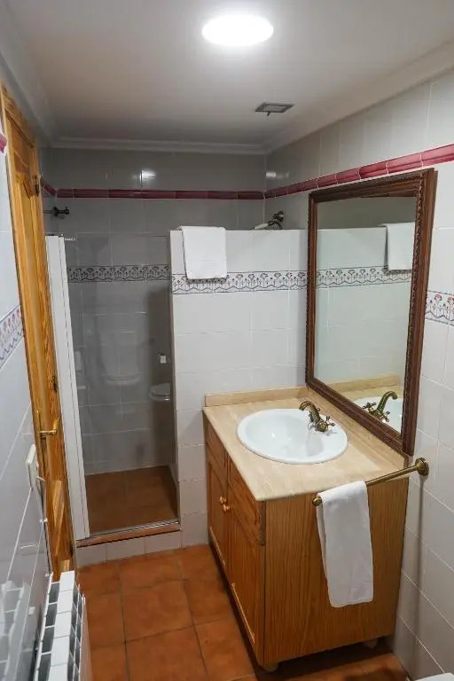 CASA MERCEDES-PUERTOMINGALVO