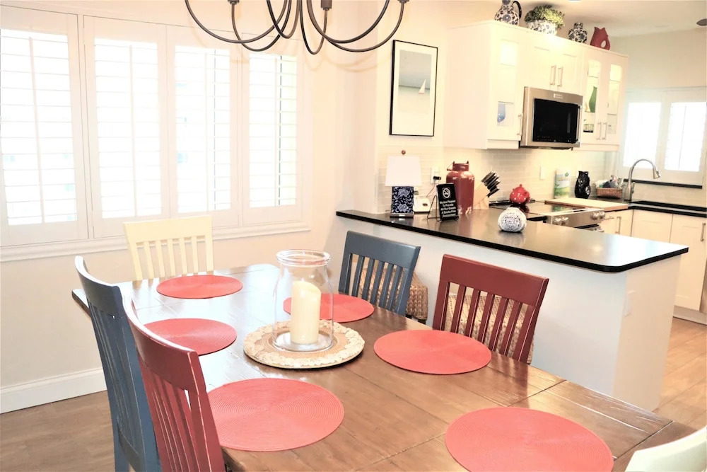Jamaica Royale T52 - 2 Br Condo