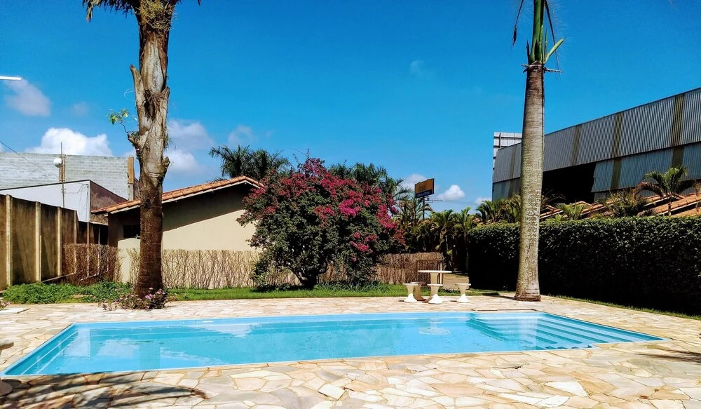 Cravinhos Park Hotel