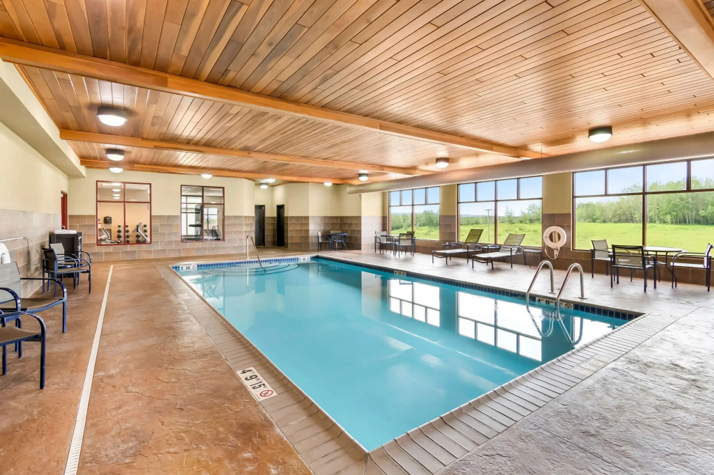 Comfort Inn & Suites Mountain Iron and Virginia