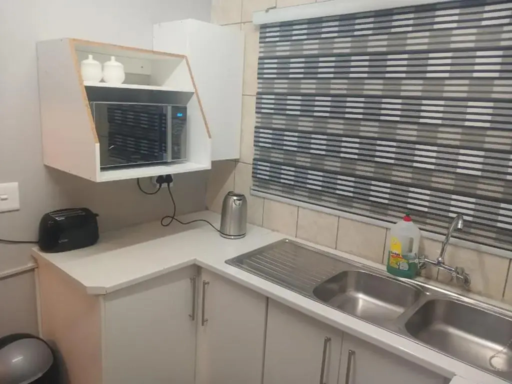 liam travel inn