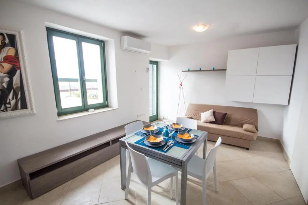 Apartments Umag Center, seafront with terrace in Umag