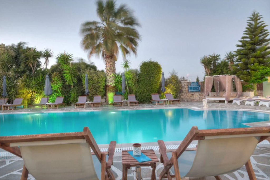 Zoumis Residence