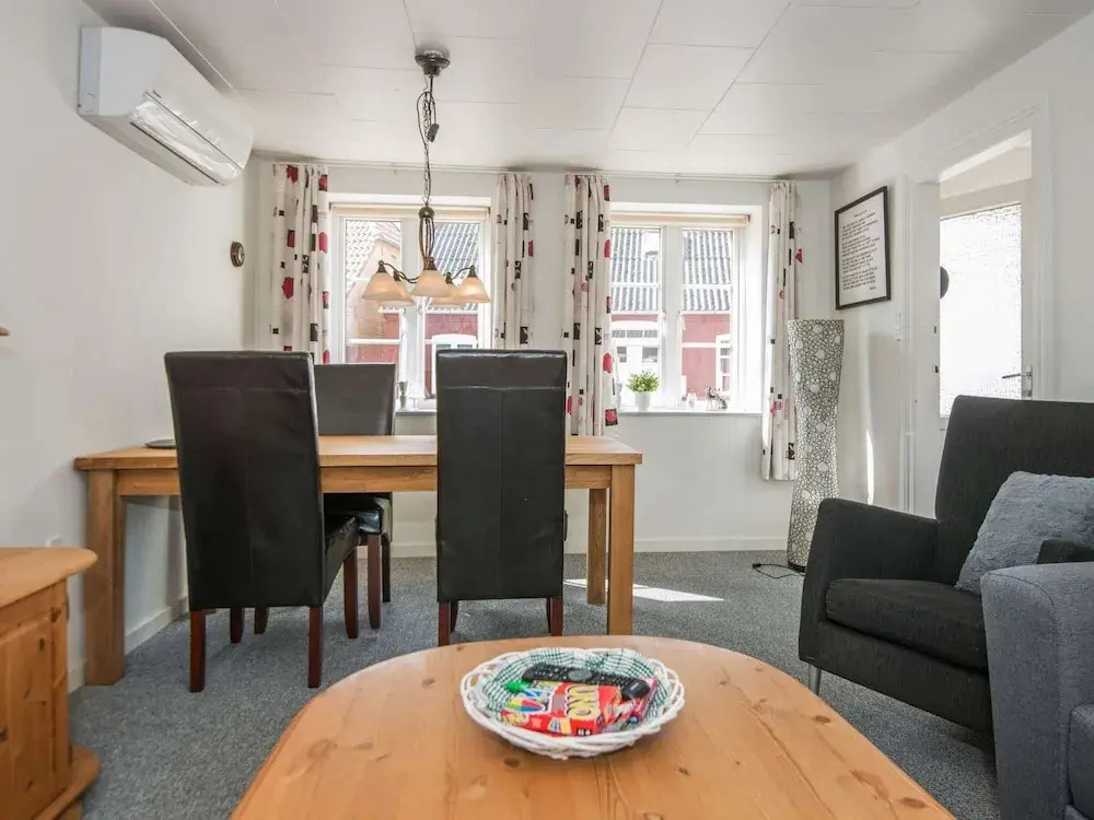 6 Person Holiday Home in Bredebro