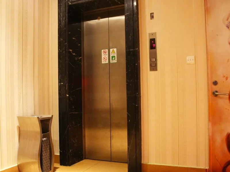 GreenTree Inn ShangHai Jingan District Middle YanChang Road HuTai Road Express Hotel