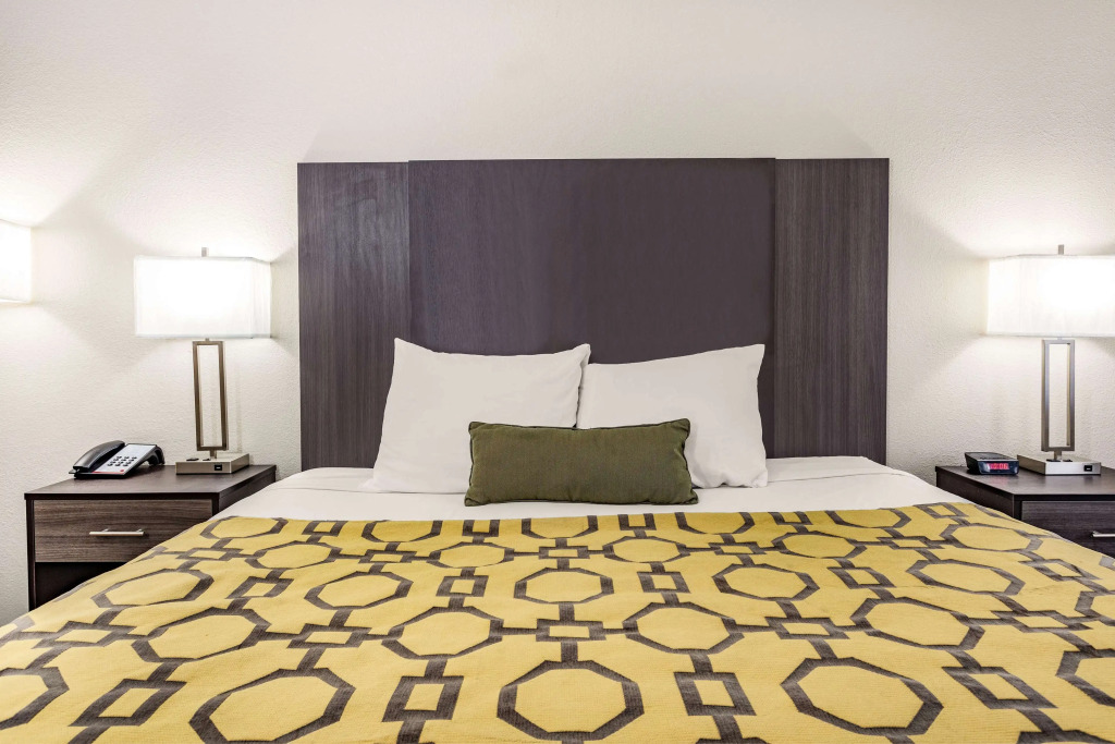 Baymont by Wyndham Midway Tallahassee