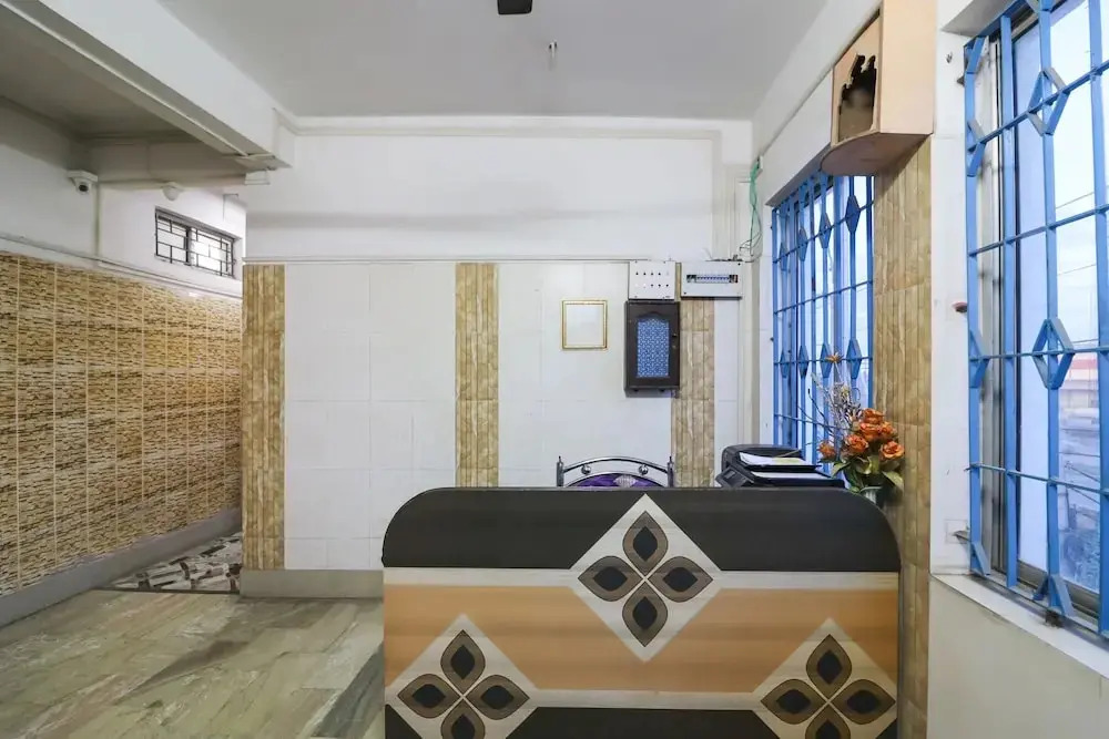 Silver Woods by OYO Rooms