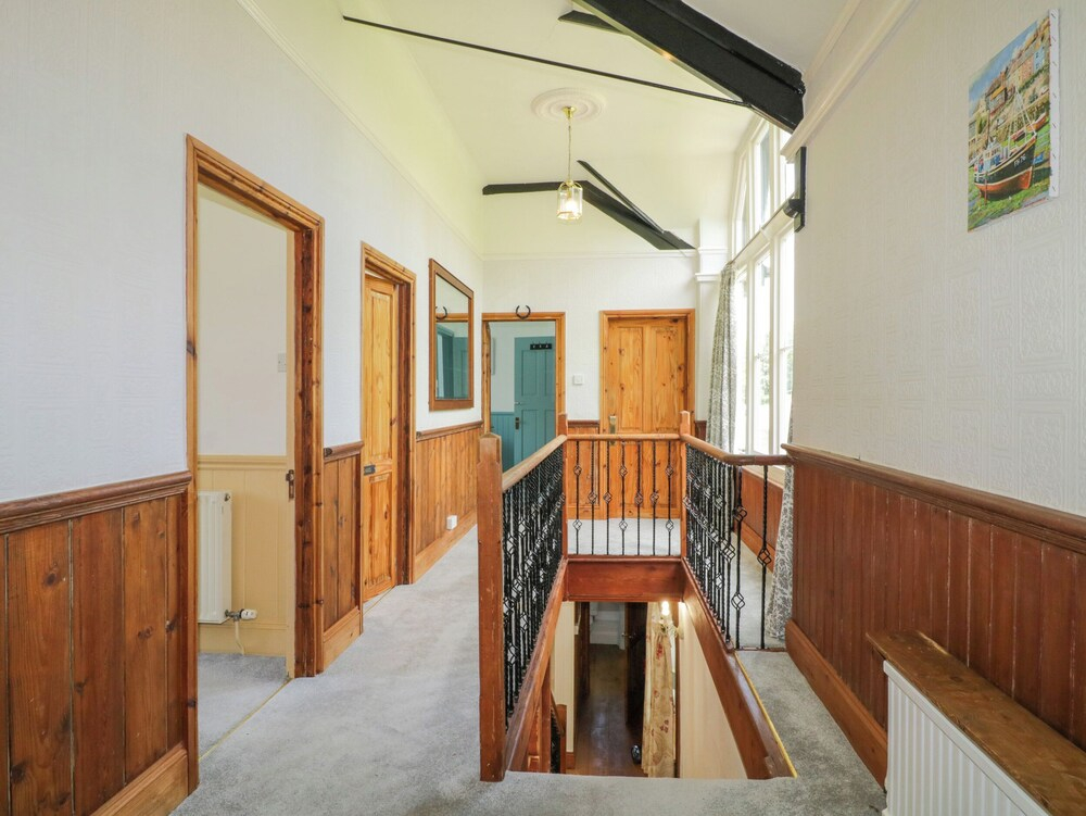Coach House by Holcombe Beach & Coastal Path