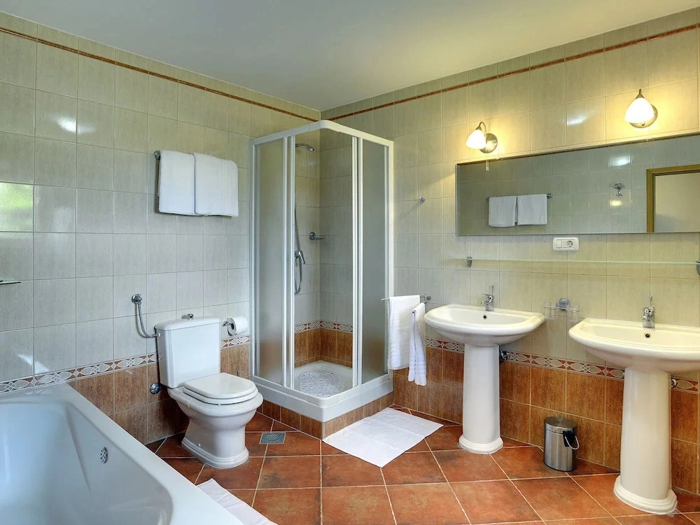 Holiday Home in Rojnici With Private Pool