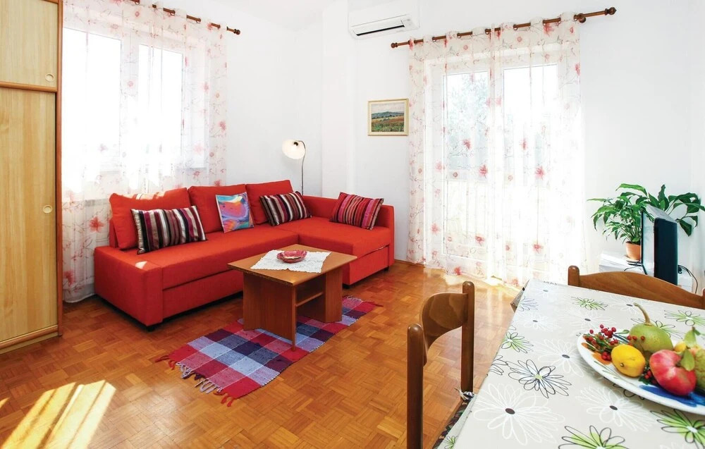 Nice Home in Portoroz With Wifi and 1 Bedrooms