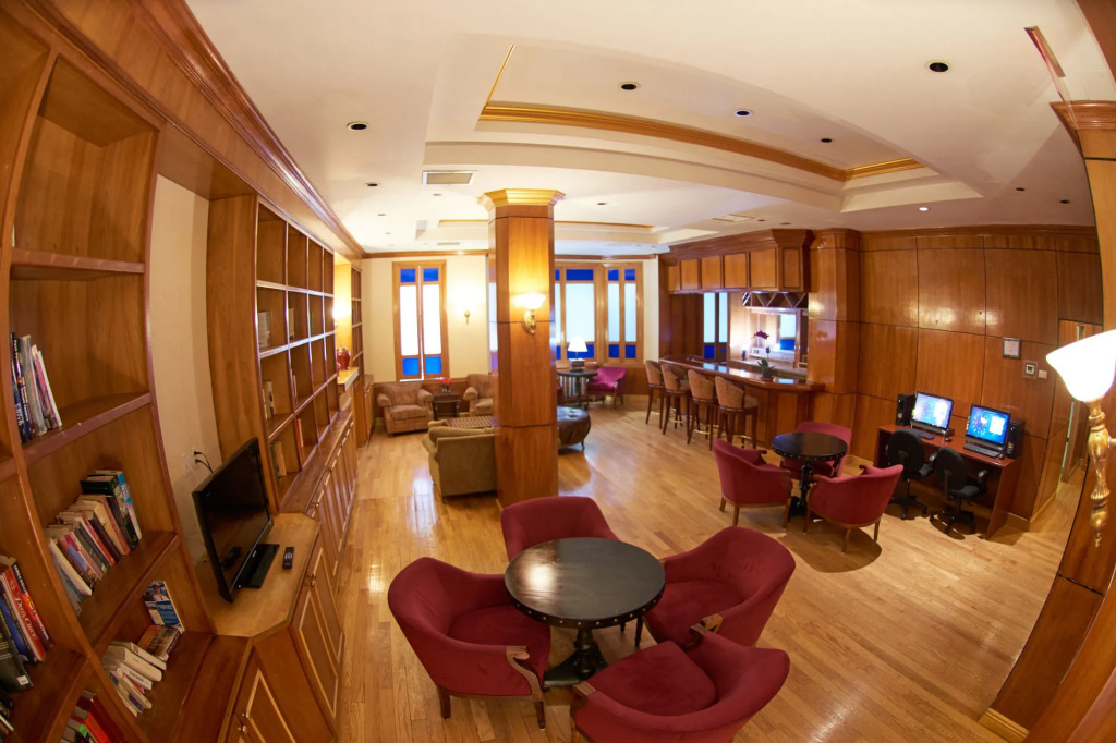 Hotel St. James