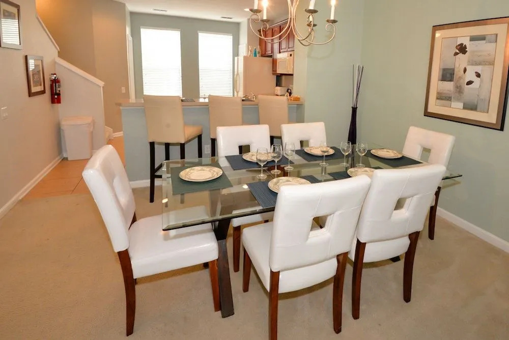 Oasis Escape Townhome 3 Bedroom Condo by Redawning