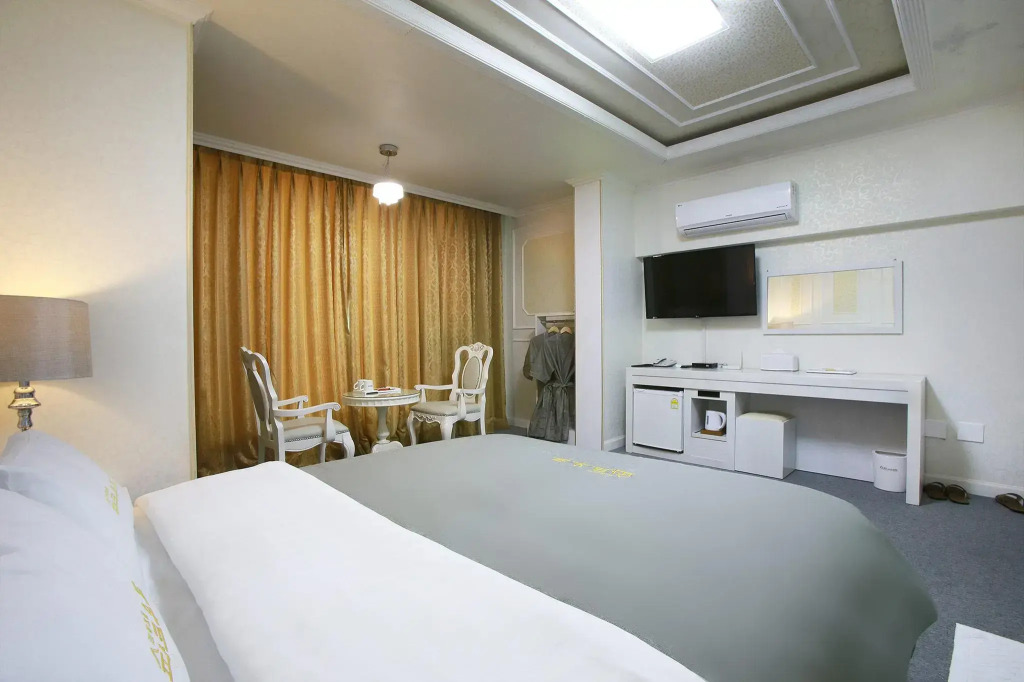 Hotel Parkwood Incheon Airport