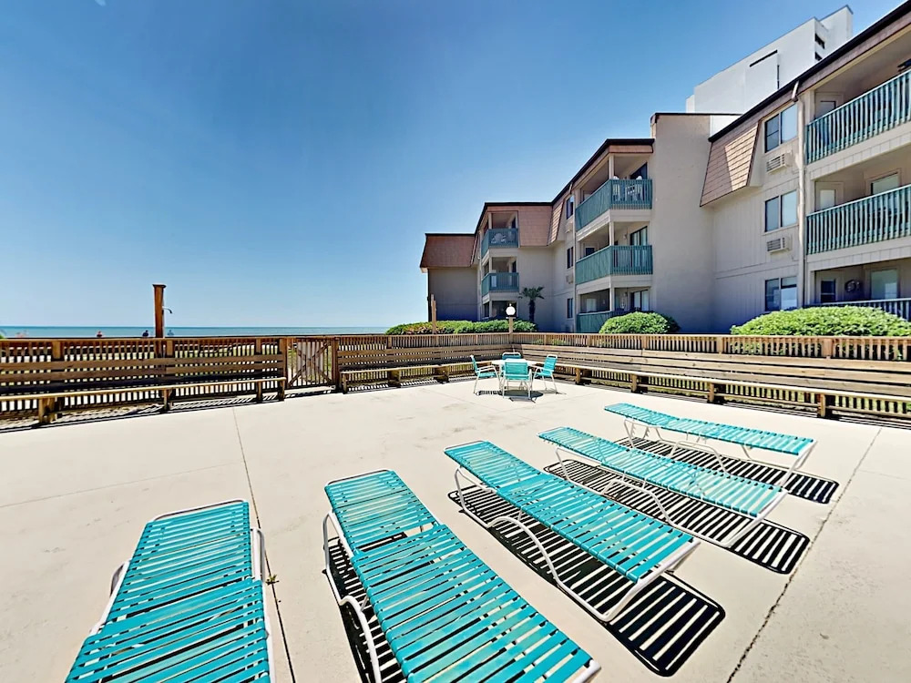 237apabe 2 Bedroom Condo