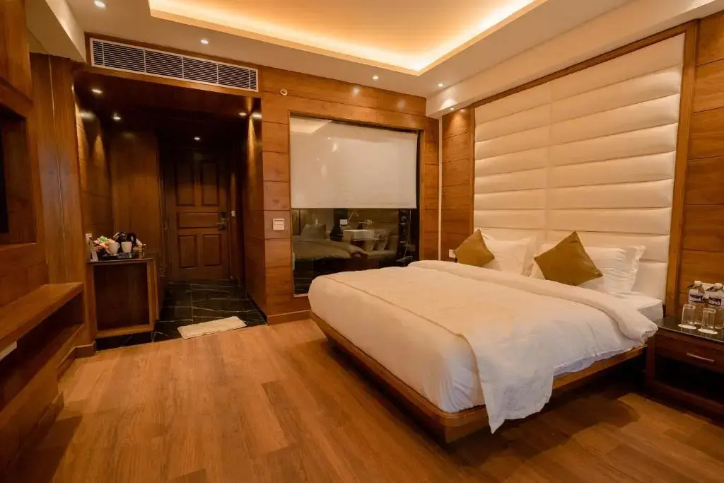 Tiaraa Hotels & Resorts - A Luxury Resort Manali