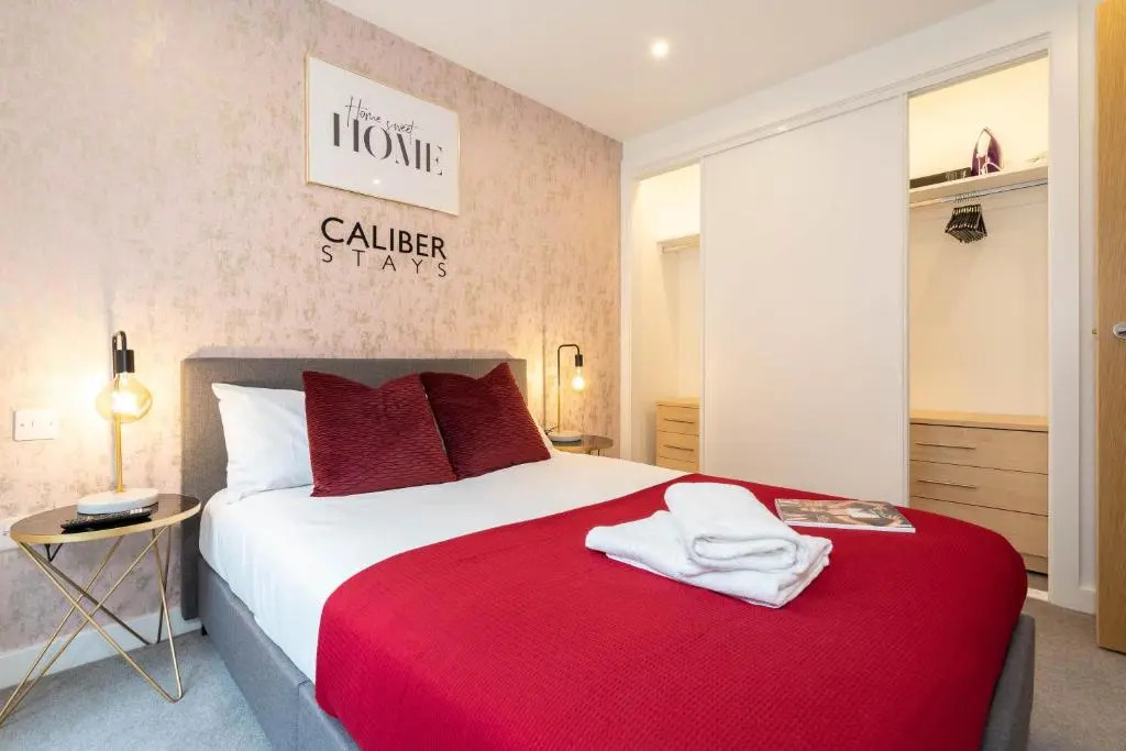 CALIBER STAYS Apartments & Homes - The Athena Suite- 1 Bedroom Serviced Apartment - City Centre