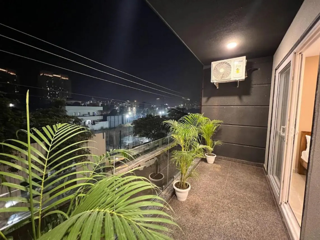 Lime Tree Two BHK Service Apartment Golf Course Road Gurgaon